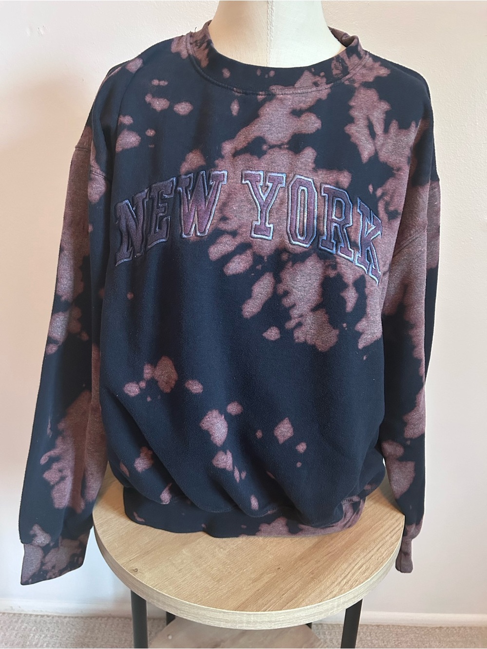 NEW YORK Bleach-Dyed Black Crewneck Sweatshirt Large